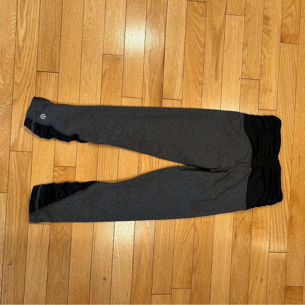 Lululemon crop leggings. Gray and black. Size 2.